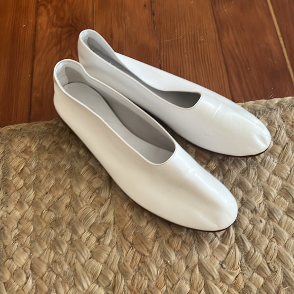 Martiniano Glove Slippers - Picture 2 of 4